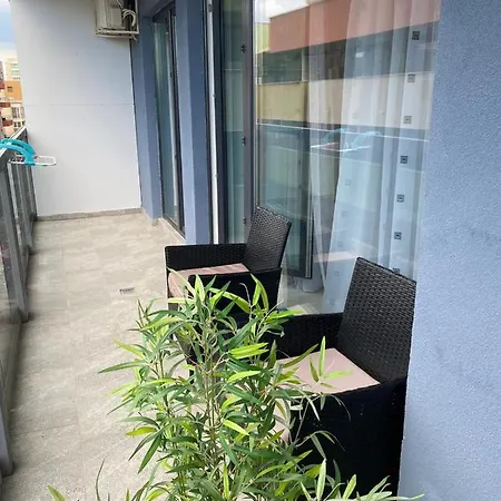 Mamaia Home Beach Apartament アパート