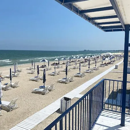 アパート Mamaia Home Beach Apartament